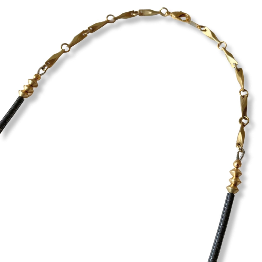 Karmen Victoria Studio | Hematite Collar Stacking Necklace