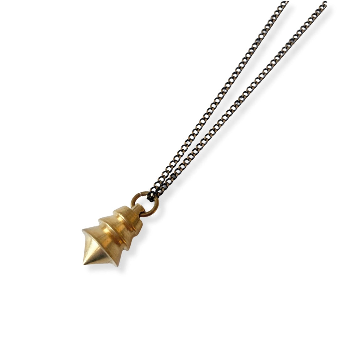 Karmen Victoria Studio | Minimalist Pendulum Necklace | Zig Zag