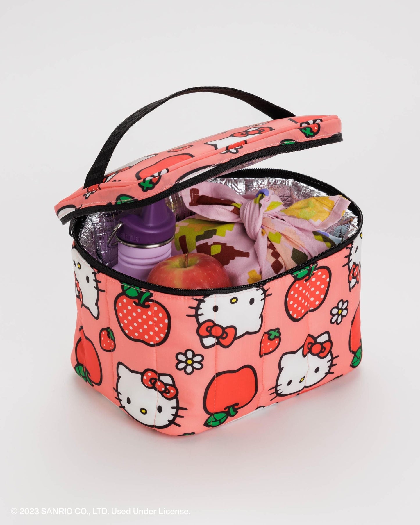 BAGGU Puffy Lunch Bag | Hello Kitty Apple