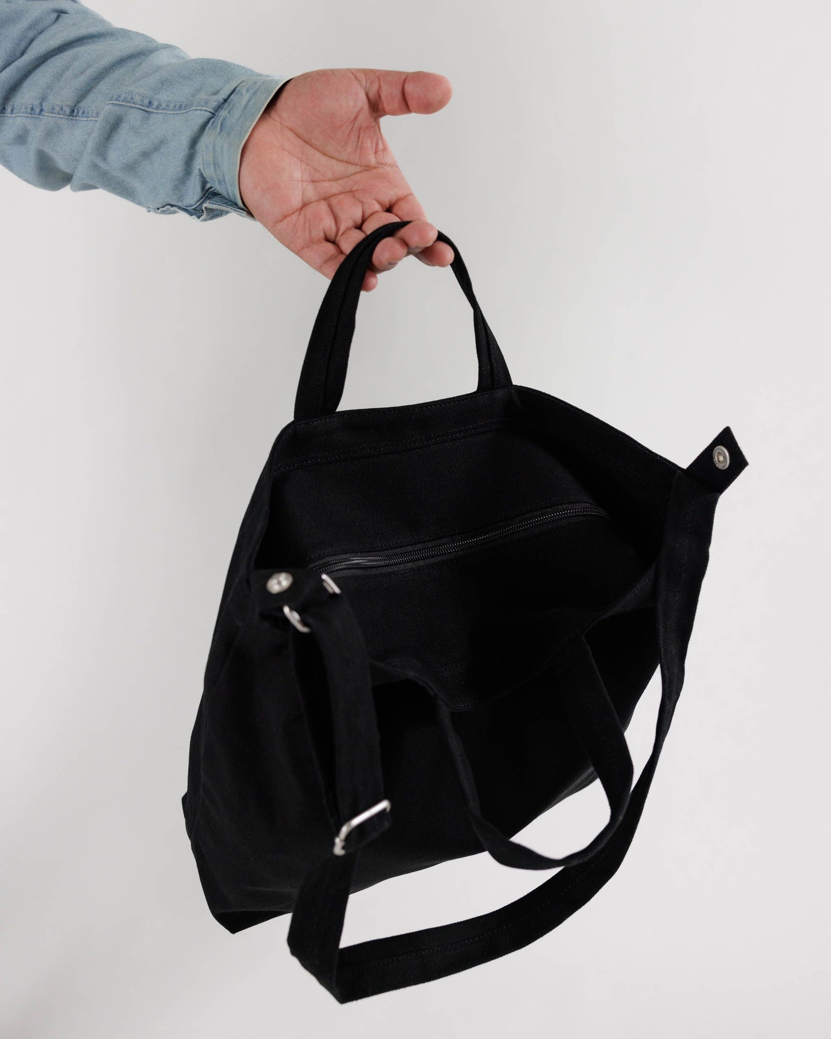 Horizontal Zip Duck Bag : Black - Baggu